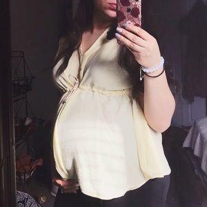 ASOS yellow maternity top 🌼